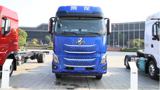多拉快跑还舒适，乘龙H7 Pro 8X4绿通房车助卡友轻松创富